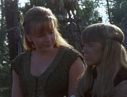 extant_XenaWarriorPrincess_2x01-OrphanOfWar_02948
