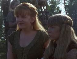 extant_XenaWarriorPrincess_2x01-OrphanOfWar_02953