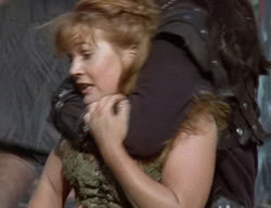 extant_XenaWarriorPrincess_2x01-OrphanOfWar_03234
