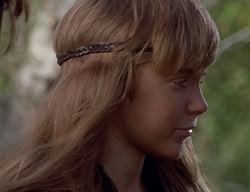 extant_XenaWarriorPrincess_2x01-OrphanOfWar_03547