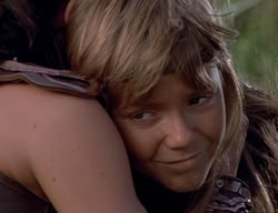 extant_XenaWarriorPrincess_2x01-OrphanOfWar_03573