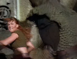 extant_XenaWarriorPrincess_2x02-RememberNothing_00260