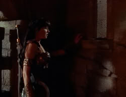extant_XenaWarriorPrincess_2x02-RememberNothing_00344