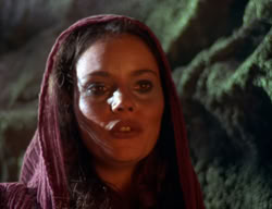extant_XenaWarriorPrincess_2x02-RememberNothing_00420