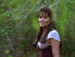 extant_XenaWarriorPrincess_2x02-RememberNothing_00741