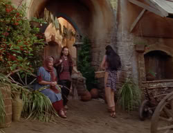 extant_XenaWarriorPrincess_2x02-RememberNothing_00869