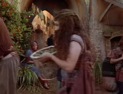 extant_XenaWarriorPrincess_2x02-RememberNothing_00875
