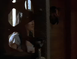 extant_XenaWarriorPrincess_2x02-RememberNothing_00888