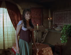extant_XenaWarriorPrincess_2x02-RememberNothing_00916
