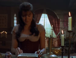 extant_XenaWarriorPrincess_2x02-RememberNothing_00933