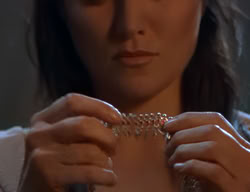 extant_XenaWarriorPrincess_2x02-RememberNothing_00942