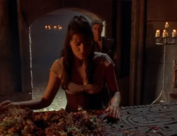 extant_XenaWarriorPrincess_2x02-RememberNothing_01100