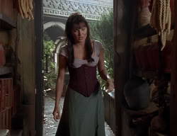 extant_XenaWarriorPrincess_2x02-RememberNothing_01429