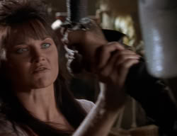 extant_XenaWarriorPrincess_2x02-RememberNothing_01538