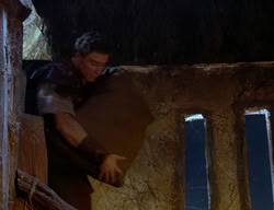 extant_XenaWarriorPrincess_2x02-RememberNothing_01850