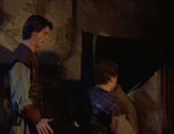 extant_XenaWarriorPrincess_2x02-RememberNothing_01854