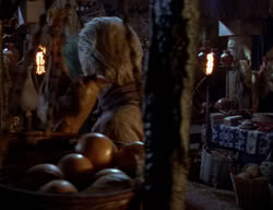 extant_XenaWarriorPrincess_2x02-RememberNothing_01931