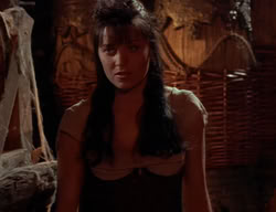 extant_XenaWarriorPrincess_2x02-RememberNothing_02262