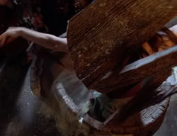 extant_XenaWarriorPrincess_2x02-RememberNothing_02428