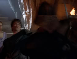 extant_XenaWarriorPrincess_2x02-RememberNothing_03305