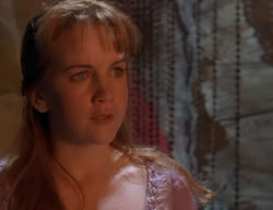 extant_XenaWarriorPrincess_2x02-RememberNothing_03425