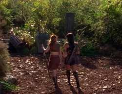 extant_XenaWarriorPrincess_2x02-RememberNothing_03571