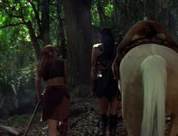 extant_XenaWarriorPrincess_2x04-GirlsJustWannaHaveFun_00292