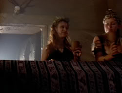 extant_XenaWarriorPrincess_2x04-GirlsJustWannaHaveFun_00982