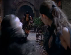 extant_XenaWarriorPrincess_2x04-GirlsJustWannaHaveFun_01199