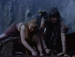 extant_XenaWarriorPrincess_2x04-GirlsJustWannaHaveFun_02093