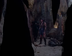 extant_XenaWarriorPrincess_2x04-GirlsJustWannaHaveFun_02591