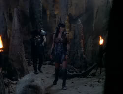 extant_XenaWarriorPrincess_2x04-GirlsJustWannaHaveFun_02594