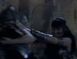 extant_XenaWarriorPrincess_2x04-GirlsJustWannaHaveFun_02634