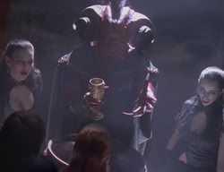 extant_XenaWarriorPrincess_2x04-GirlsJustWannaHaveFun_02927