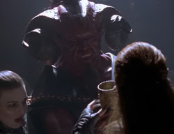 extant_XenaWarriorPrincess_2x04-GirlsJustWannaHaveFun_02937