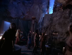 extant_XenaWarriorPrincess_2x04-GirlsJustWannaHaveFun_03572