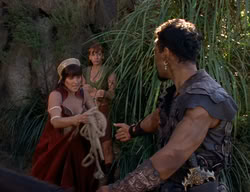 extant_XenaWarriorPrincess_2x06-WarriorPrincessTramp_02050
