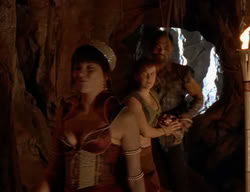 extant_XenaWarriorPrincess_2x06-WarriorPrincessTramp_02126