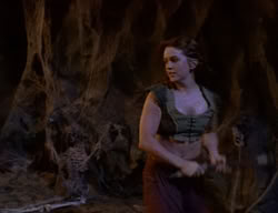 extant_XenaWarriorPrincess_2x06-WarriorPrincessTramp_02214