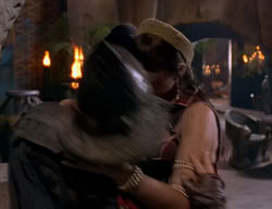 extant_XenaWarriorPrincess_2x06-WarriorPrincessTramp_02428