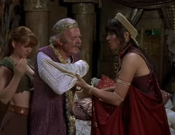 extant_XenaWarriorPrincess_2x06-WarriorPrincessTramp_02794
