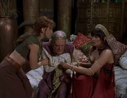 extant_XenaWarriorPrincess_2x06-WarriorPrincessTramp_02797