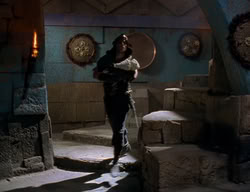 extant_XenaWarriorPrincess_2x06-WarriorPrincessTramp_02851
