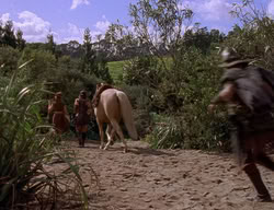 extant_XenaWarriorPrincess_2x06-WarriorPrincessTramp_03685