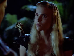 extant_XenaWarriorPrincess_2x08-TenLittleWarlords_0102