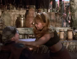 extant_XenaWarriorPrincess_2x08-TenLittleWarlords_0656