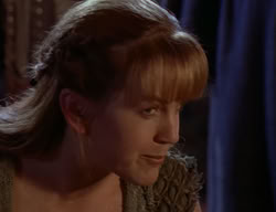 extant_XenaWarriorPrincess_2x09-ASolsticeCarol_0543