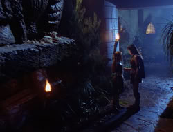 extant_XenaWarriorPrincess_2x09-ASolsticeCarol_0589