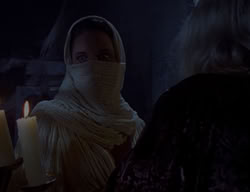 extant_XenaWarriorPrincess_2x09-ASolsticeCarol_1674