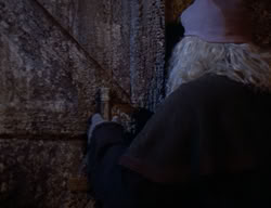 extant_XenaWarriorPrincess_2x09-ASolsticeCarol_1984